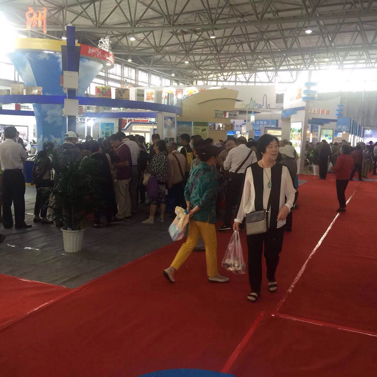 自发热地板品牌图片7